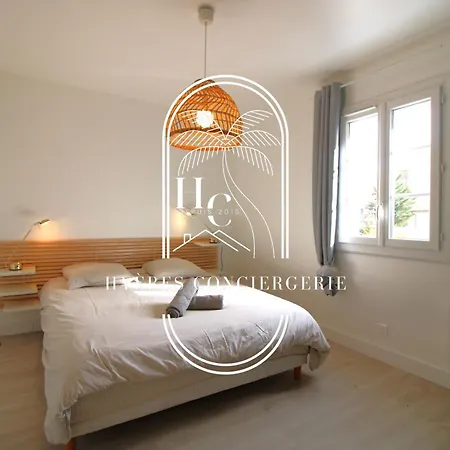 Apartment Duplex Au Coeur Du Port D'hyeres- Plages Parking By Hc Hyeres