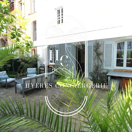 Duplex Au Coeur Du Port D'hyeres- Plages Parking By Hc Apartment