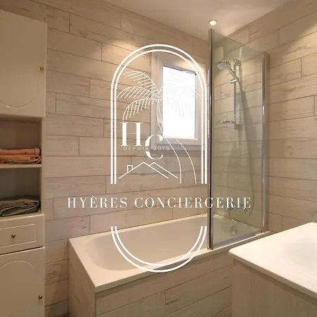 Duplex Au Coeur Du Port D'hyeres- Plages Parking By Hc *