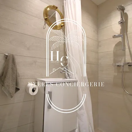 Duplex Au Coeur Du Port D'hyères- Plages/parking Appartement Hyères